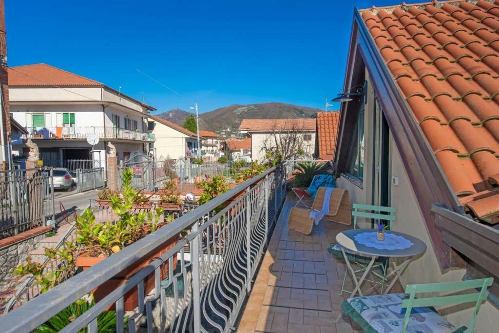 Ferienwohnung Mansarda Ciaciano Bomerano Exterior foto